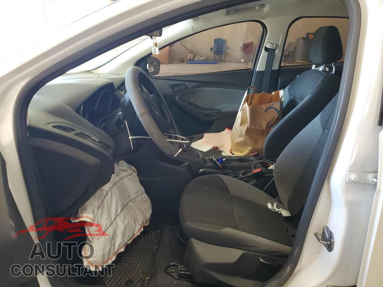 FORD FOCUS 2013 - 1FADP3E27DL272337