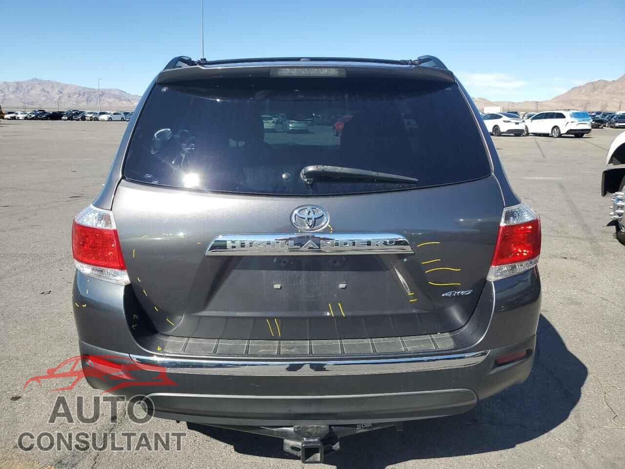 TOYOTA HIGHLANDER 2011 - 5TDBK3EH7BS061039