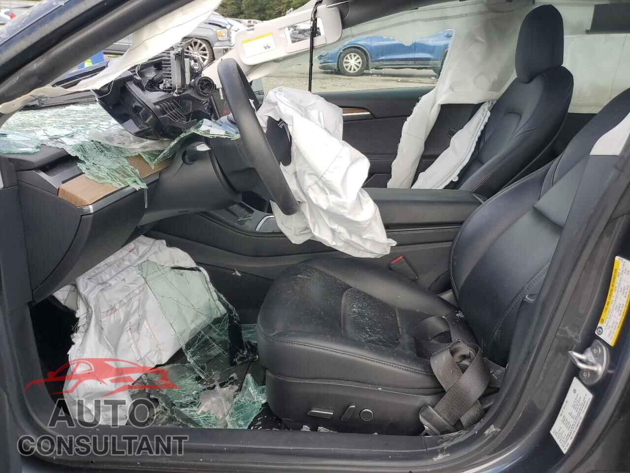TESLA MODEL 3 2021 - 5YJ3E1EA4MF031152