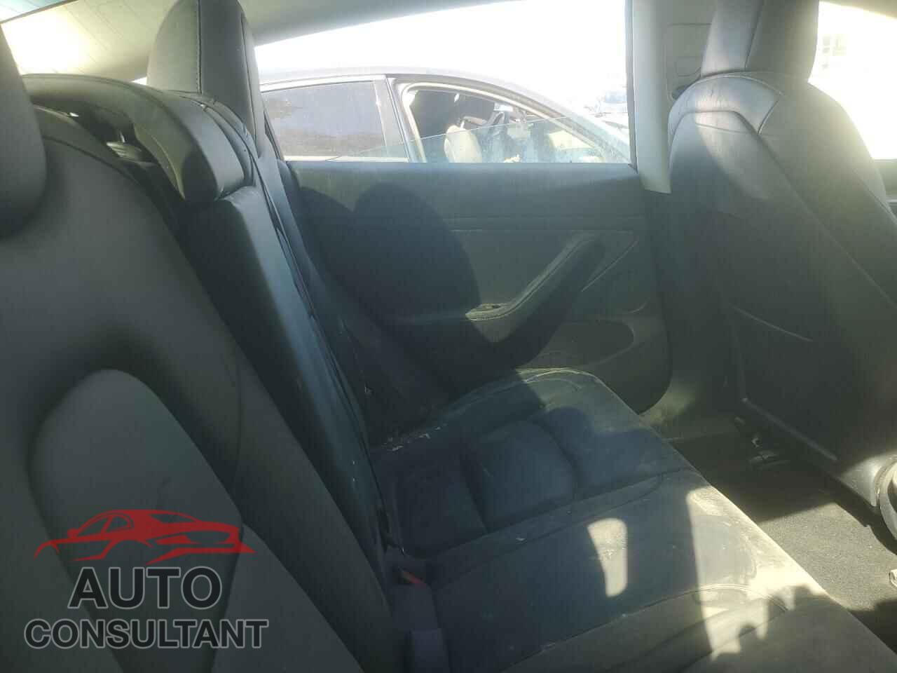 TESLA MODEL 3 2022 - 5YJ3E1EBXNF186475