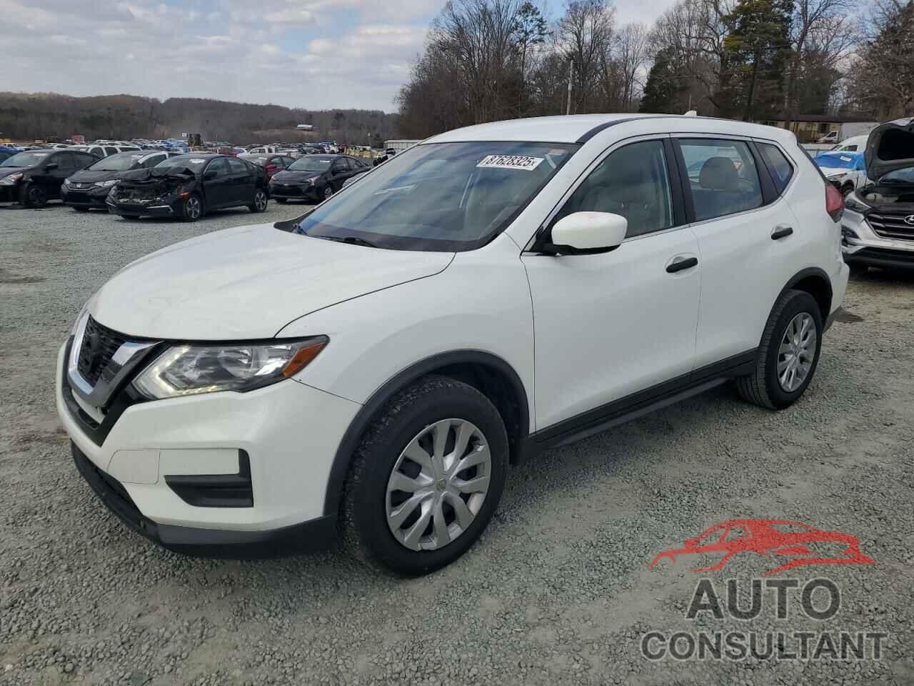 NISSAN ROGUE 2017 - KNMAT2MT8HP565451