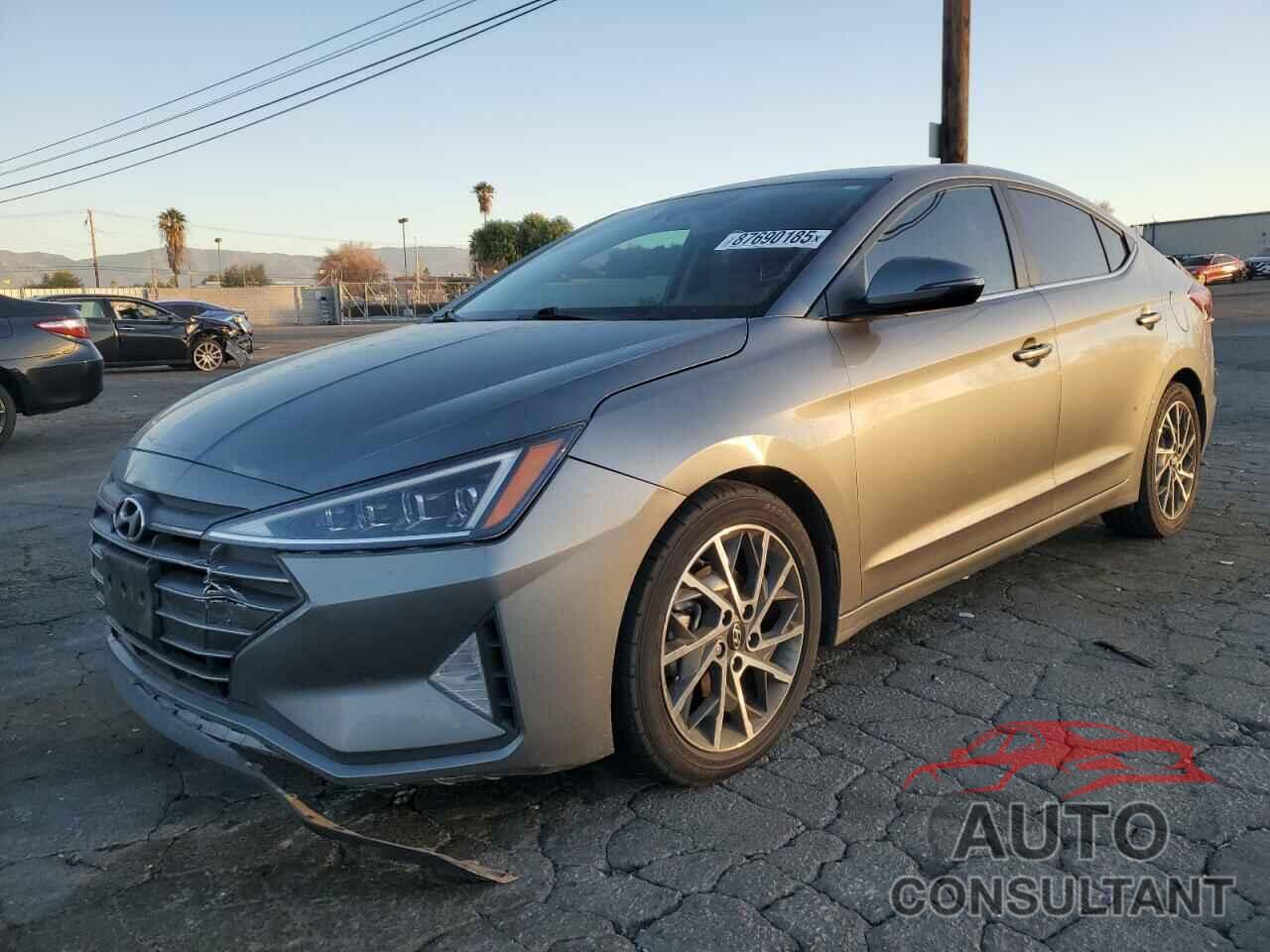 HYUNDAI ELANTRA 2019 - KMHD84LF7KU782421