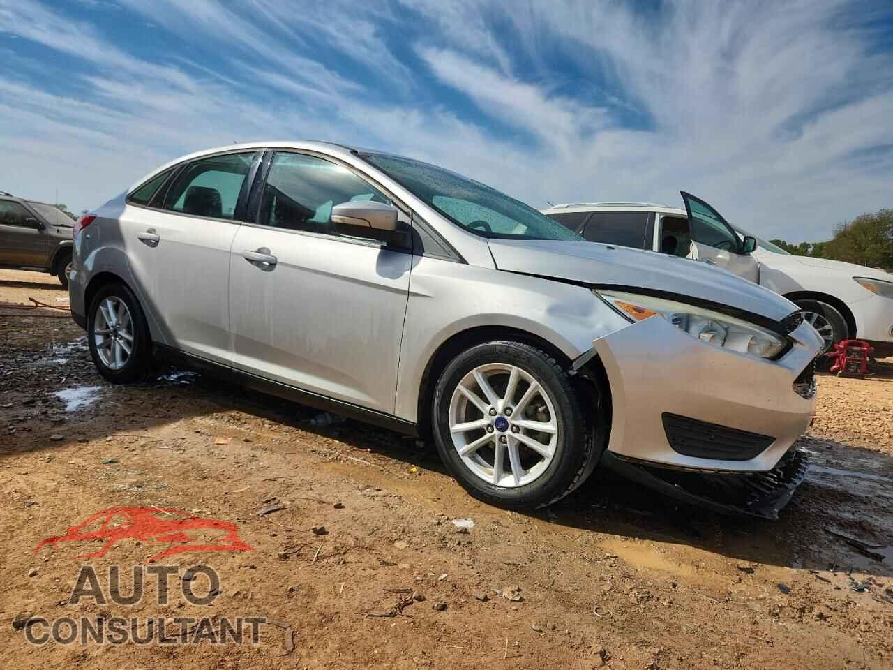 FORD FOCUS 2015 - 1FADP3F25FL329233