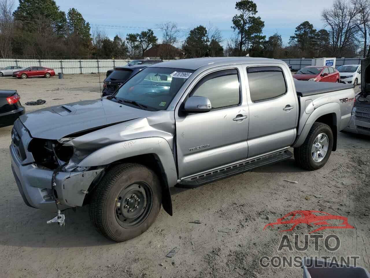 TOYOTA TACOMA 2015 - 3TMLU4EN1FM178647