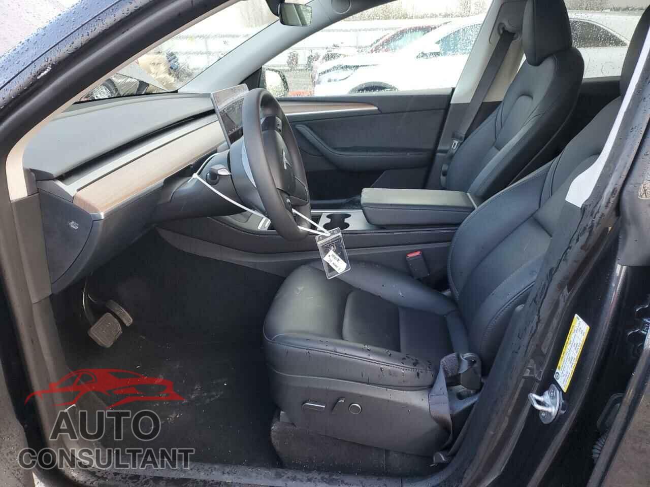 TESLA MODEL Y 2024 - 7SAYGDED9RF003935