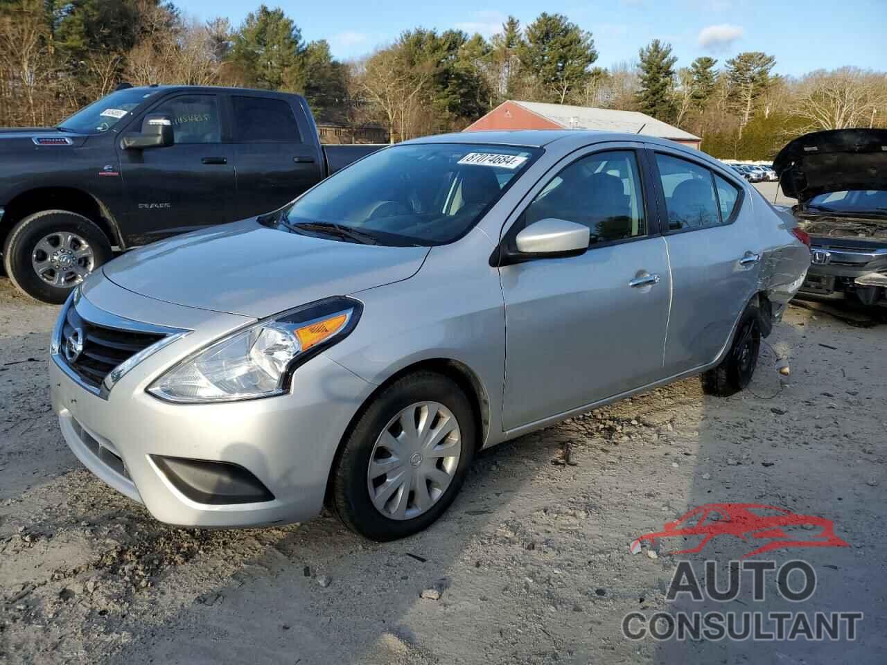 NISSAN VERSA 2018 - 3N1CN7AP9JL843088