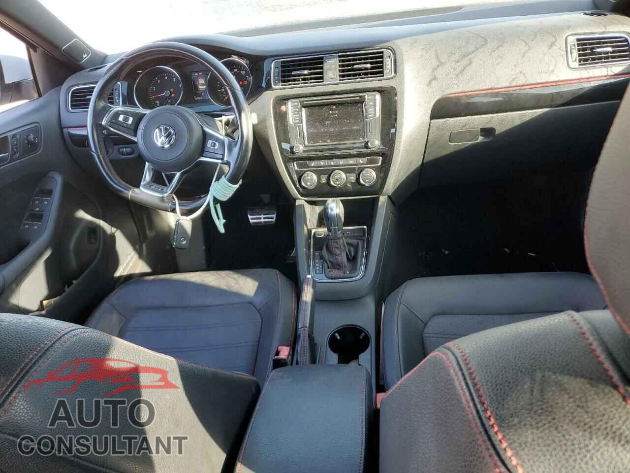 VOLKSWAGEN JETTA 2017 - 3VW4T7AJ7HM225837