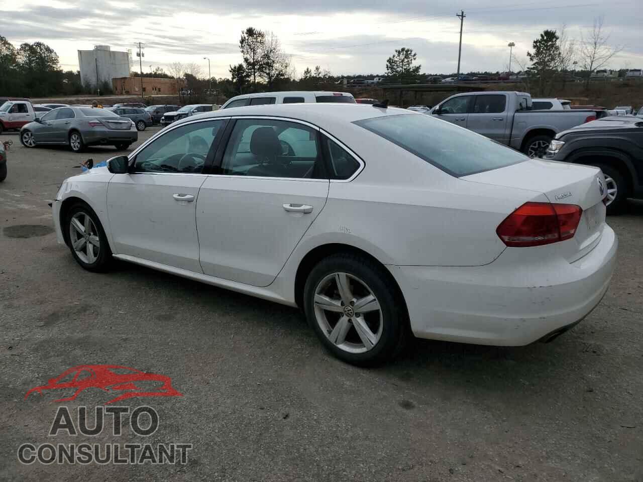 VOLKSWAGEN PASSAT 2013 - 1VWBP7A36DC135166