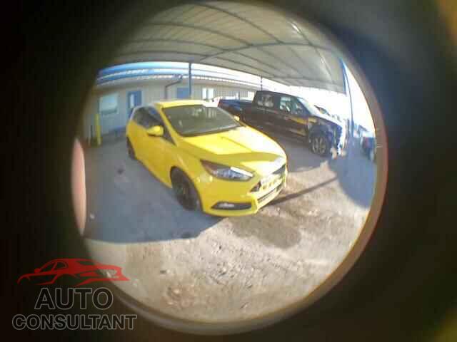 FORD FOCUS 2018 - 1FADP3L97JL217379