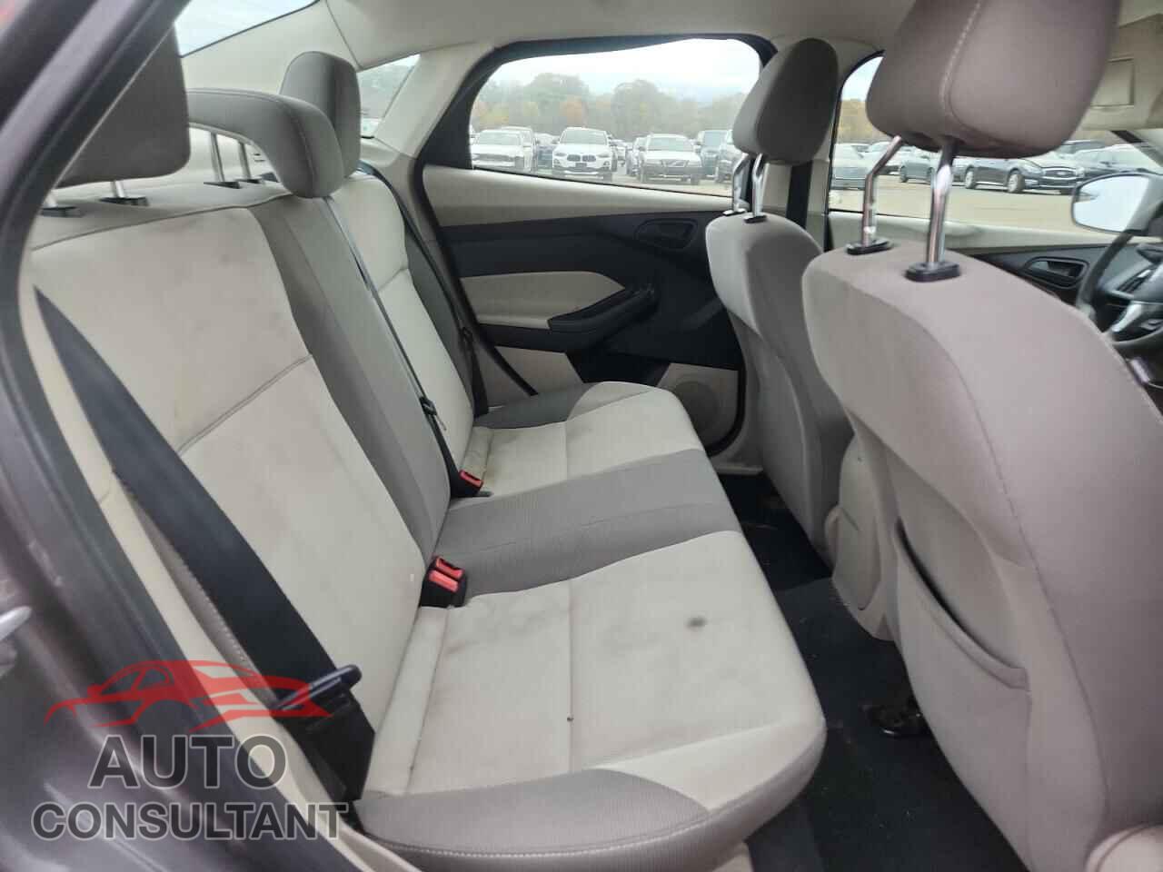 FORD FOCUS 2012 - 1FAHP3F25CL275932