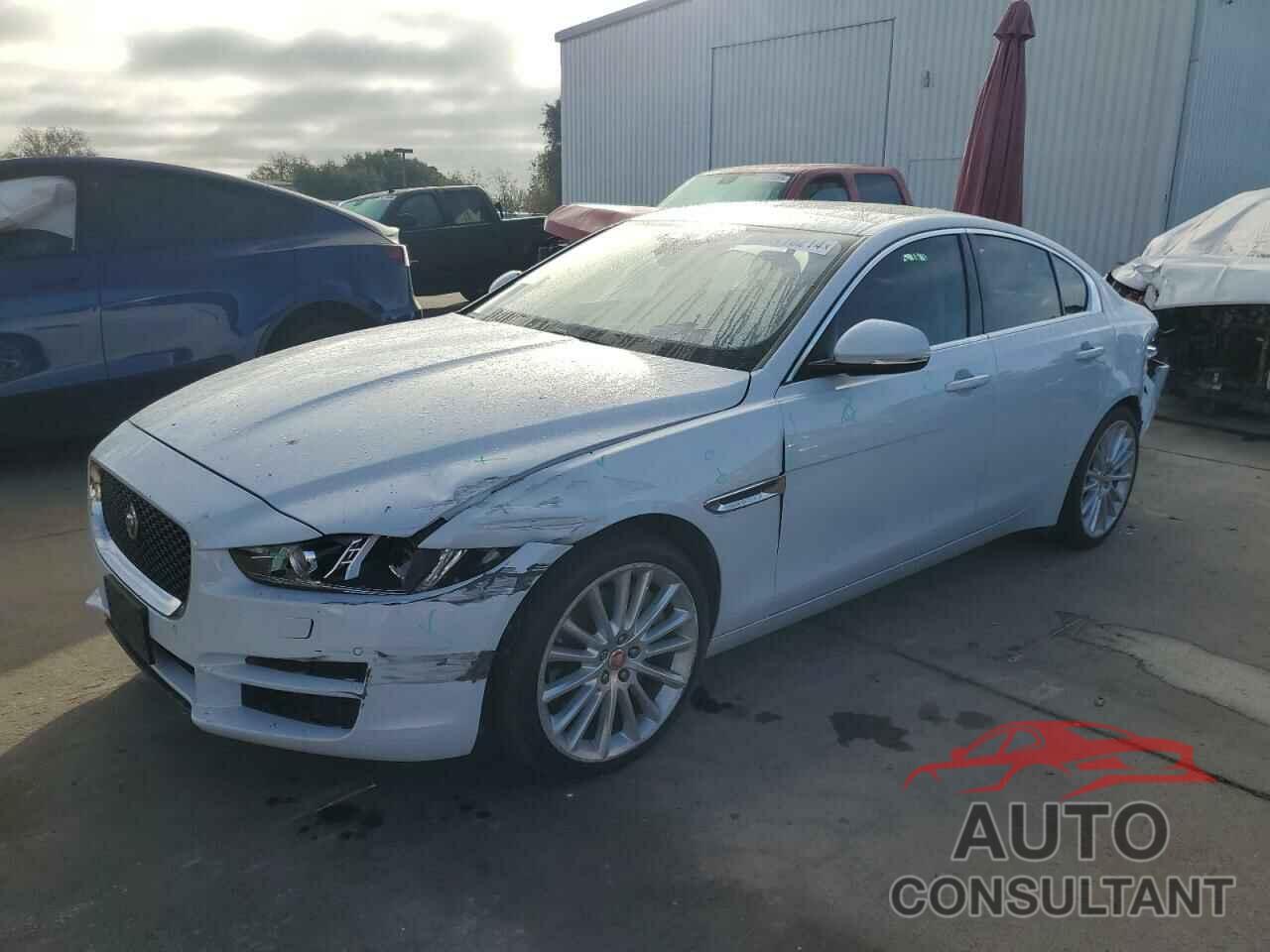 JAGUAR XE 2018 - SAJAN4EV8JCP17331