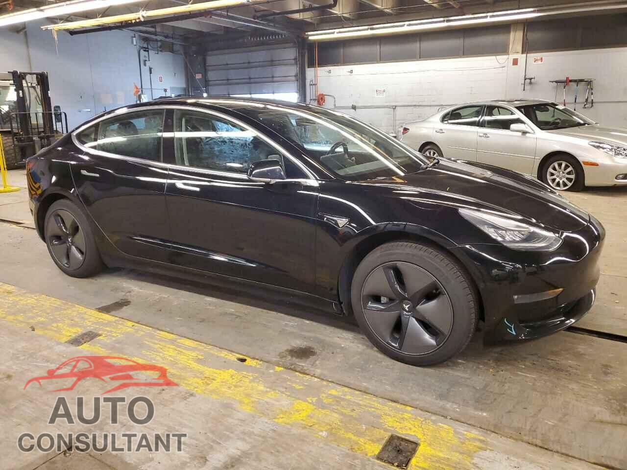 TESLA MODEL 3 2018 - 5YJ3E1EA0JF122978