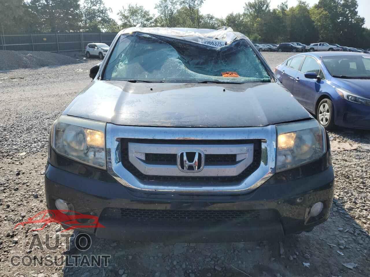 HONDA PILOT 2011 - 5FNYF4H95BB016369