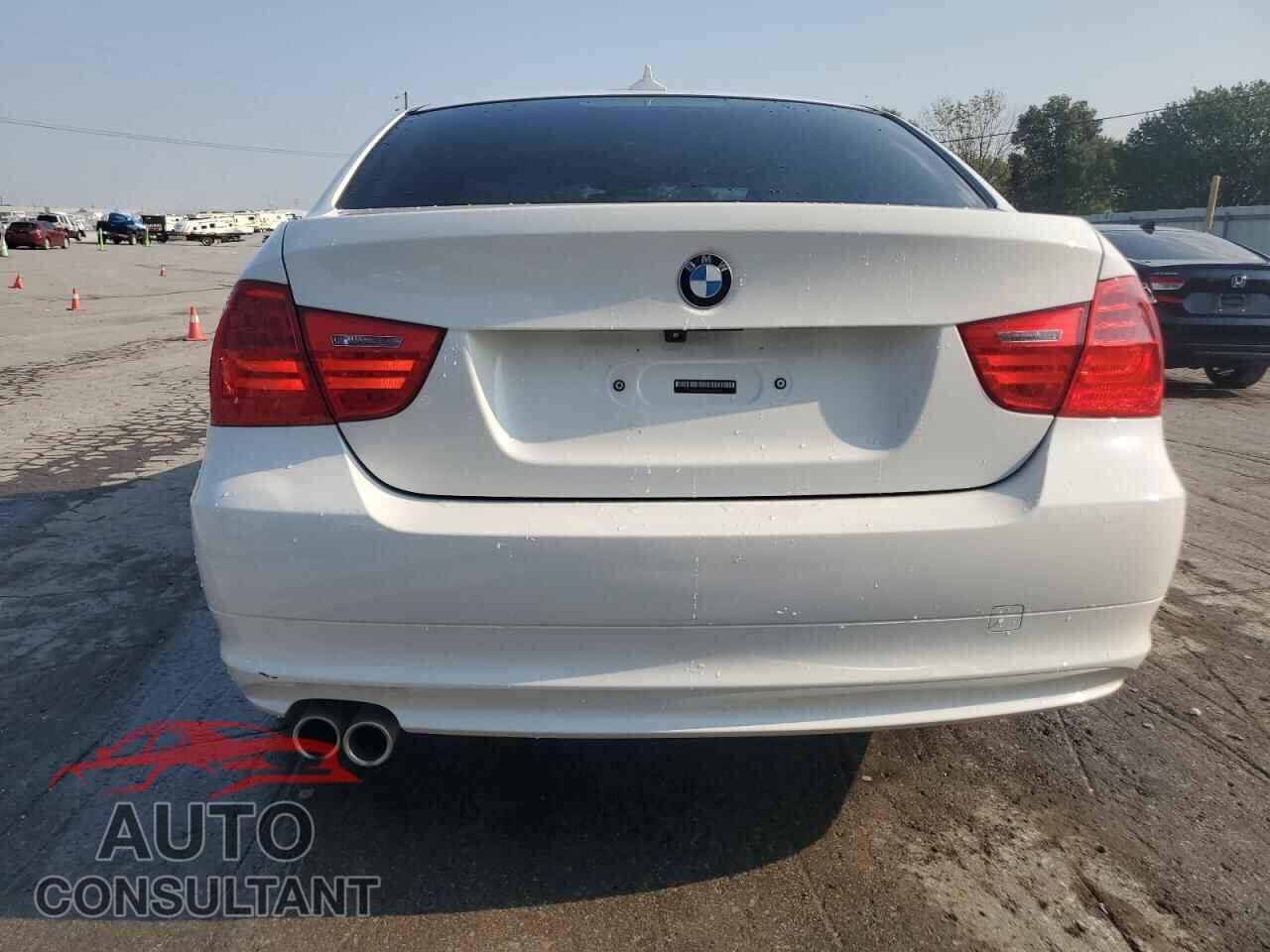 BMW 3 SERIES 2011 - WBAPH7C56BE677550