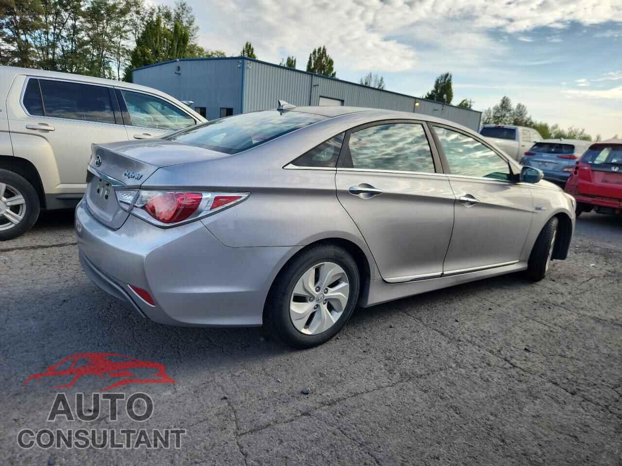 HYUNDAI SONATA 2013 - KMHEC4A41DA088400