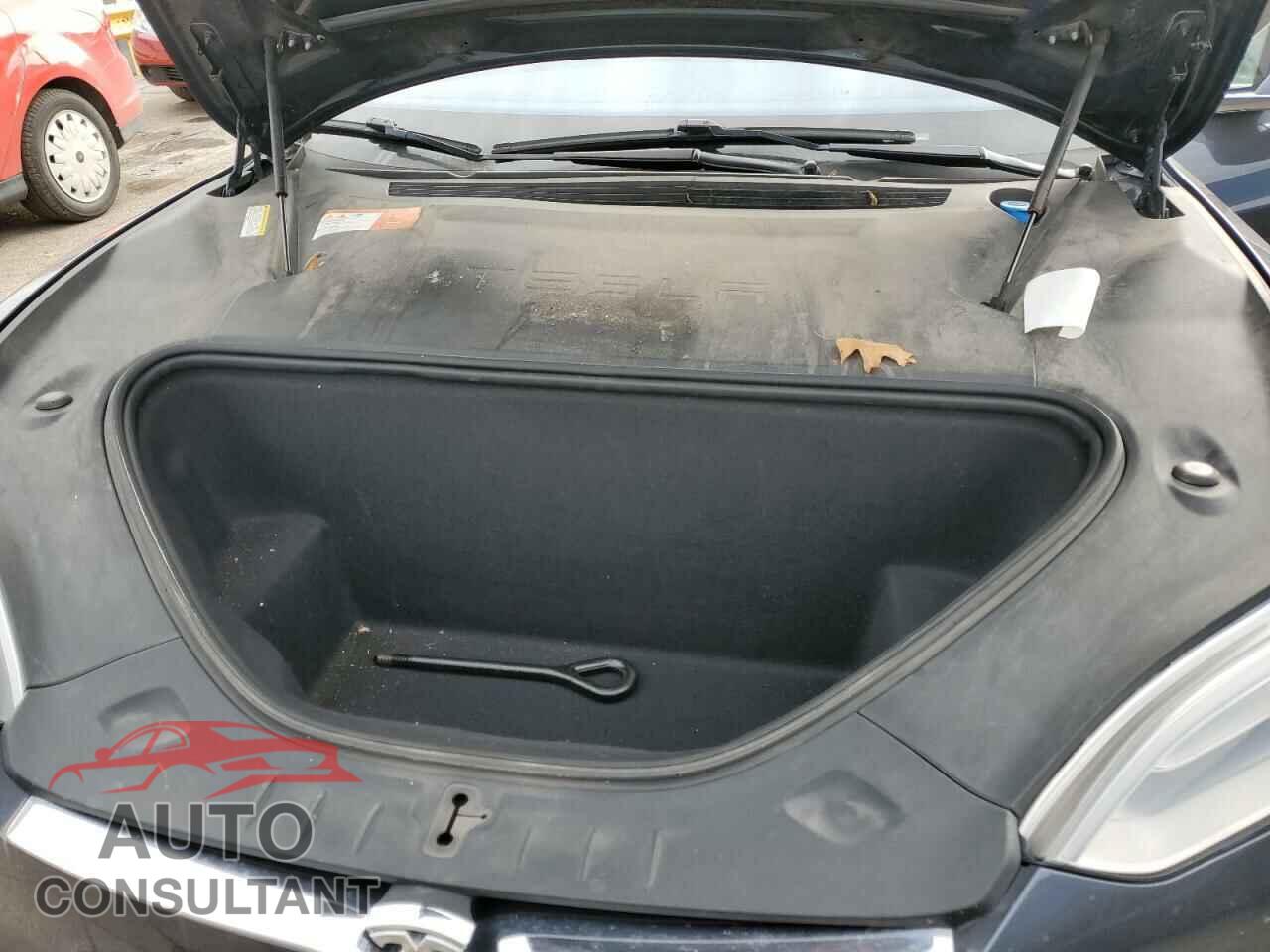 TESLA MODEL S 2016 - 5YJSA1E22GF158096