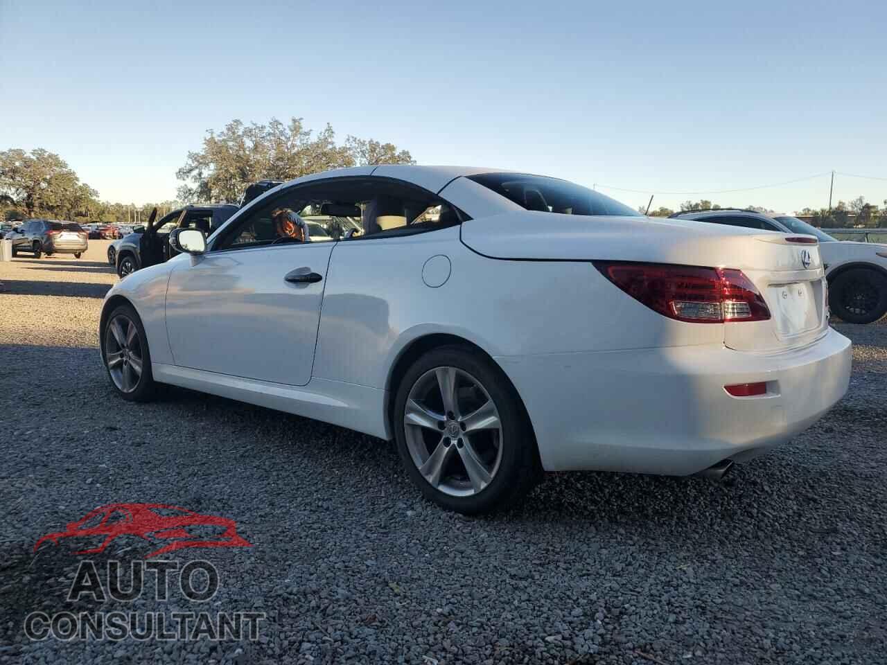 LEXUS IS 2013 - JTHFF2C26D2527499