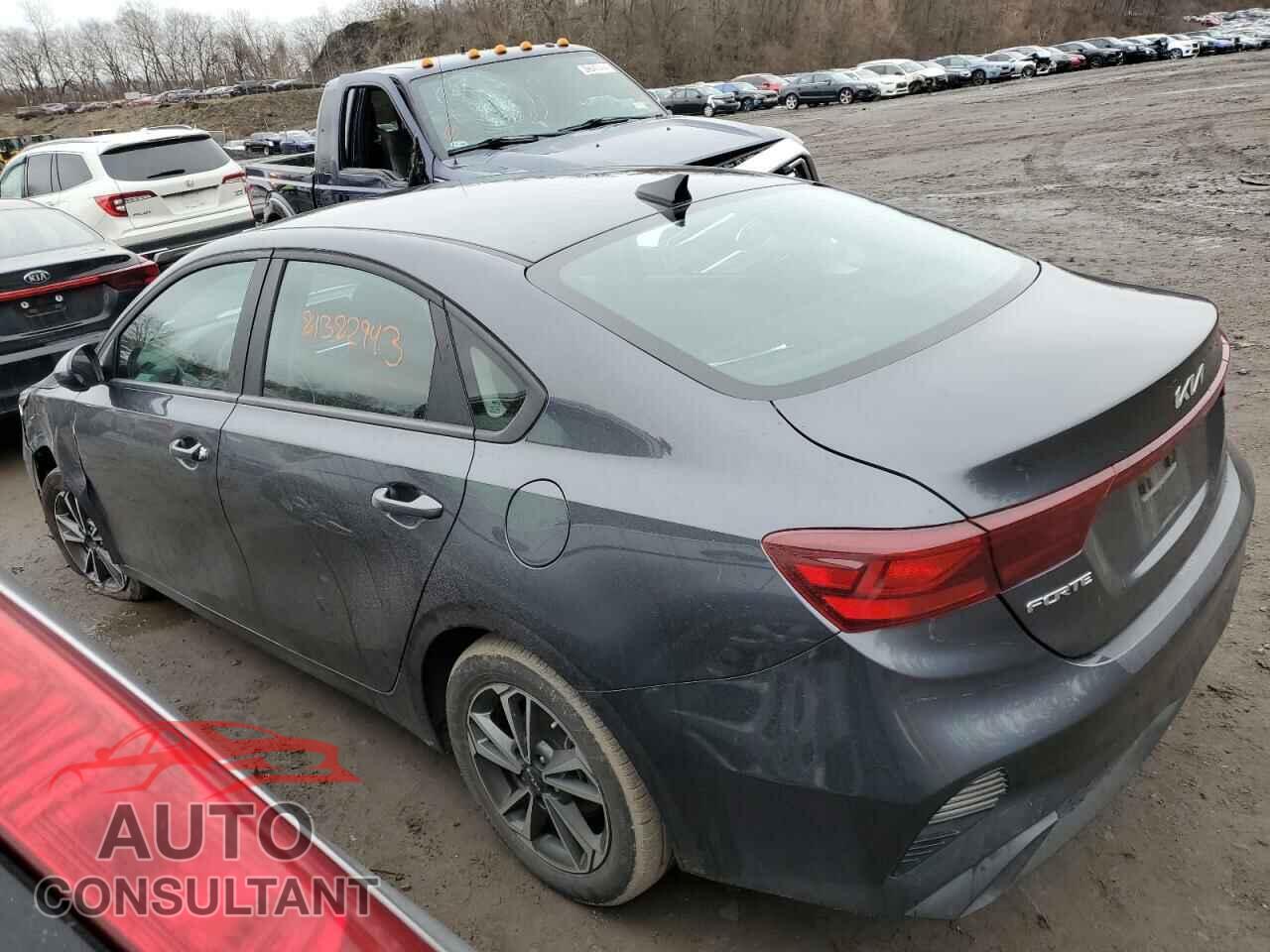 KIA FORTE 2023 - 3KPF24AD4PE595000