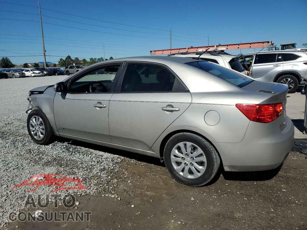 KIA FORTE 2011 - KNAFU4A25B5401052