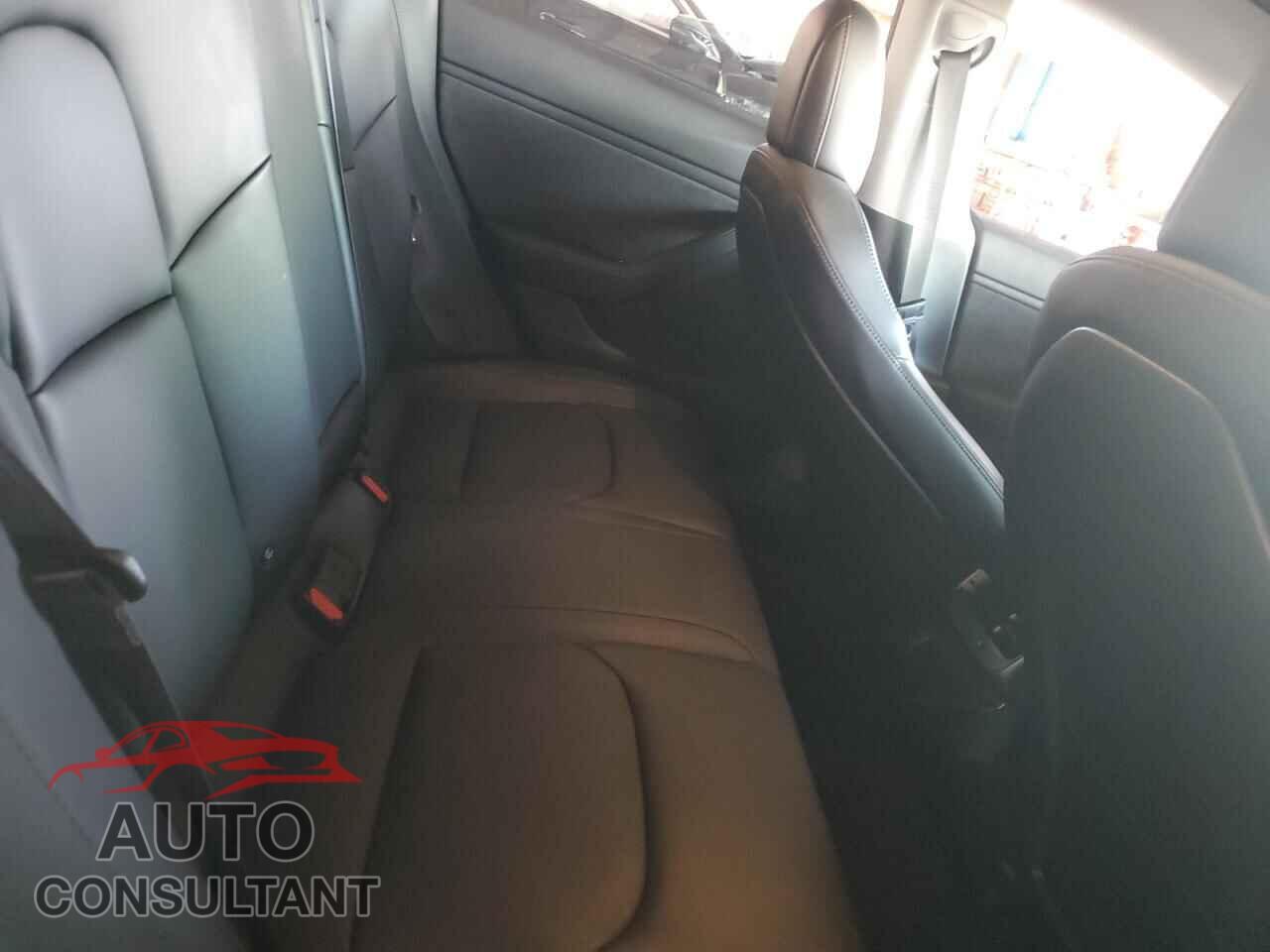 TESLA MODEL 3 2018 - 5YJ3E1EA2JF018394