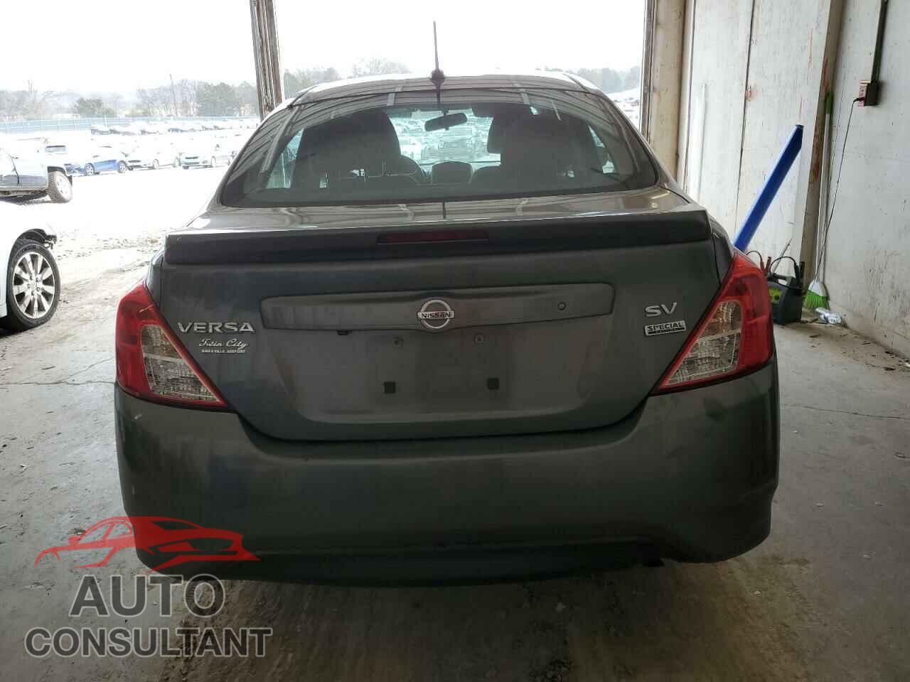NISSAN VERSA 2017 - 3N1CN7AP3HL824594