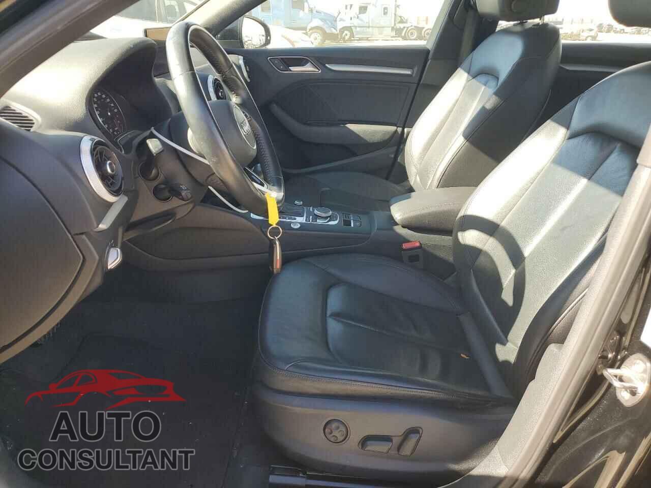 AUDI A3 2017 - WAUAUGFF0H1073272