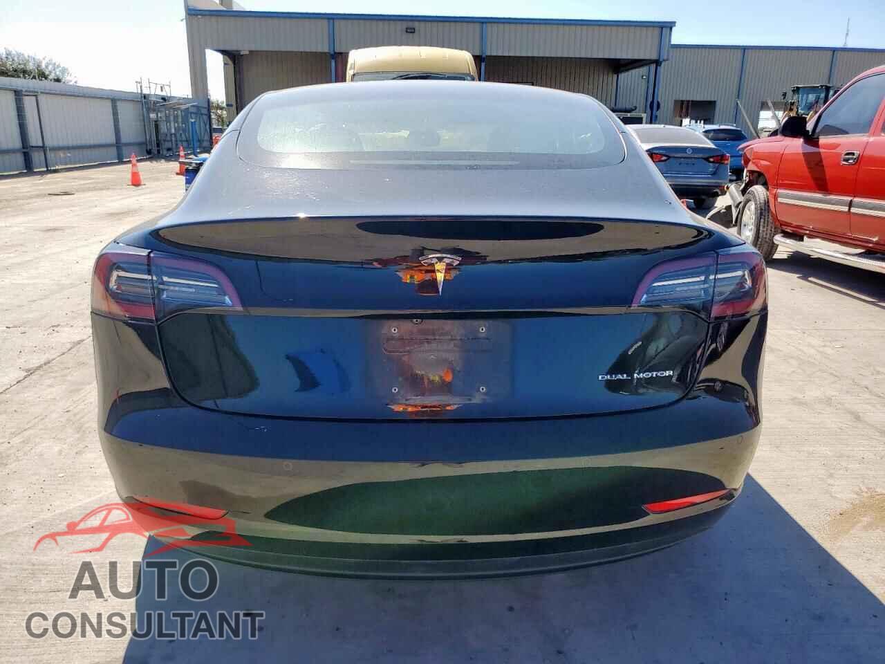TESLA MODEL 3 2018 - 5YJ3E1EB8JF099152