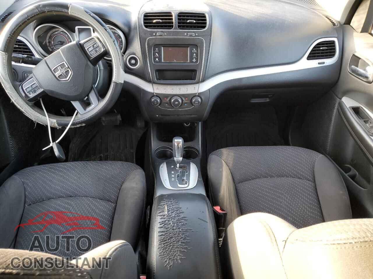 DODGE JOURNEY 2015 - 3C4PDCBG3FT701724