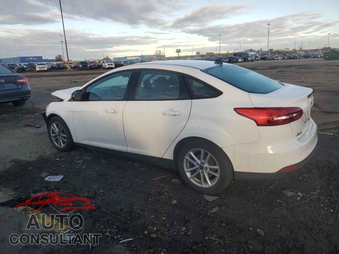 FORD FOCUS 2017 - 1FADP3F29HL307335