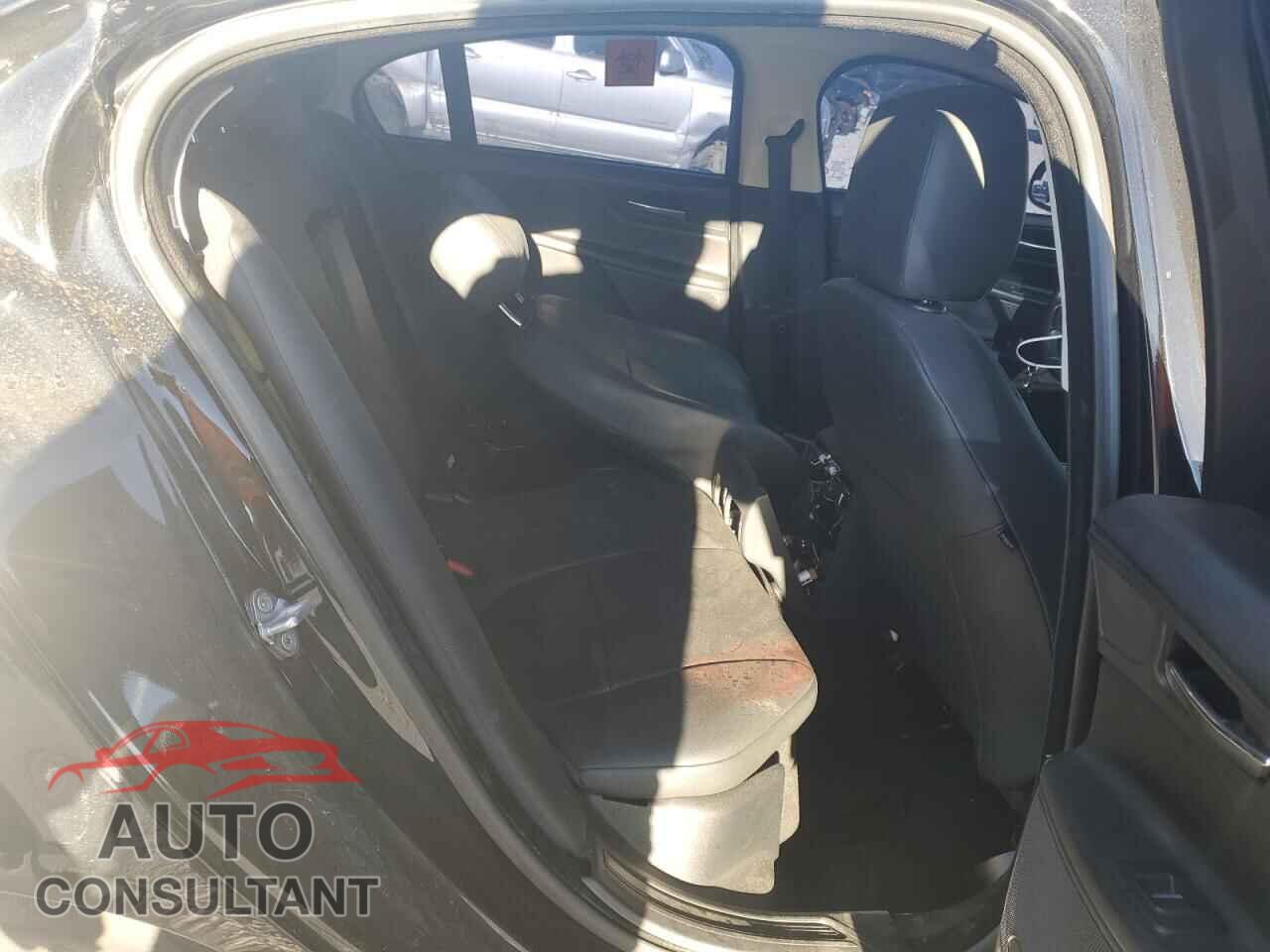JAGUAR XE 2018 - SAJAR4FX7JCP38417