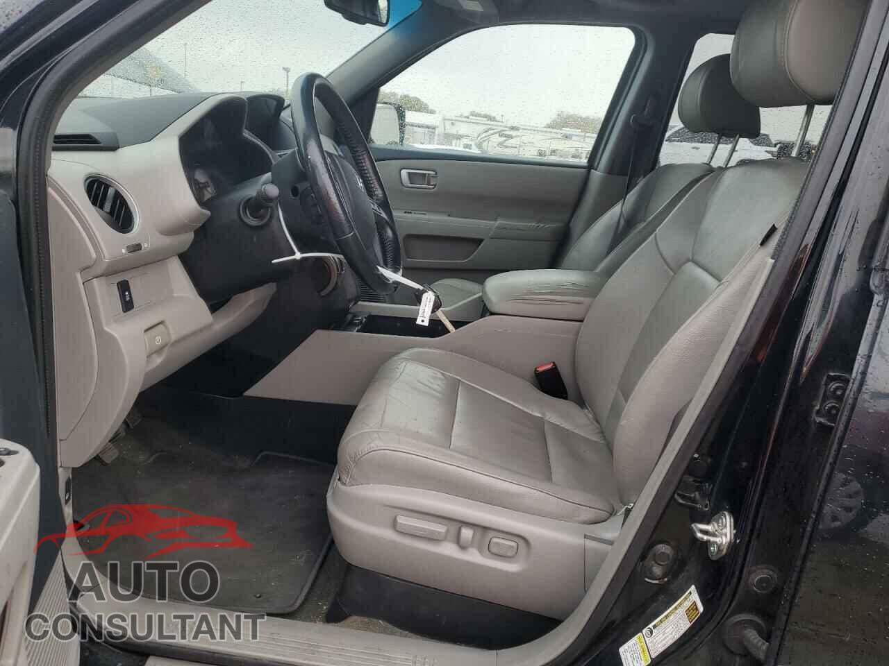 HONDA PILOT 2015 - 5FNYF4H54FB024031