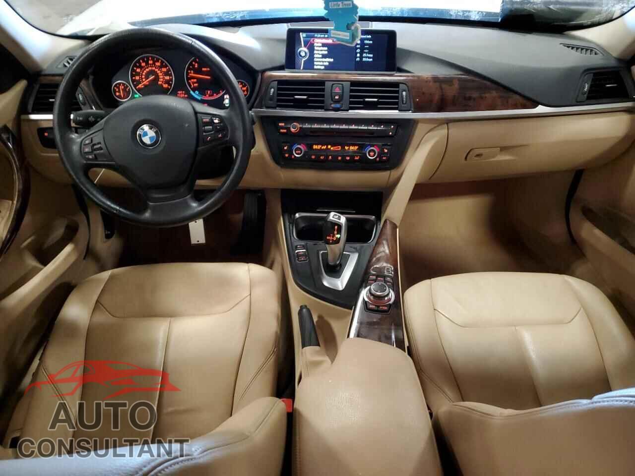 BMW 3 SERIES 2013 - WBA3B3C5XDF541394
