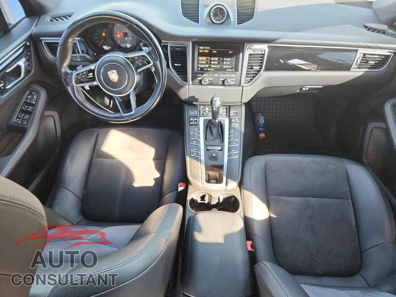 PORSCHE MACAN 2016 - WP1AB2A54GLB54738