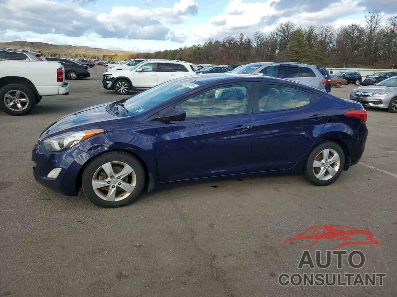 HYUNDAI ELANTRA 2013 - 5NPDH4AE8DH418925