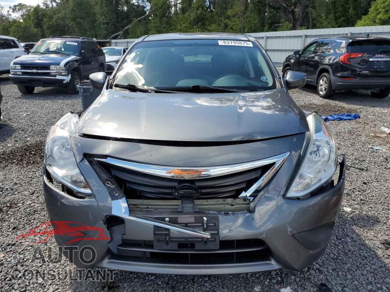 NISSAN VERSA 2017 - 3N1CN7AP3HL818925