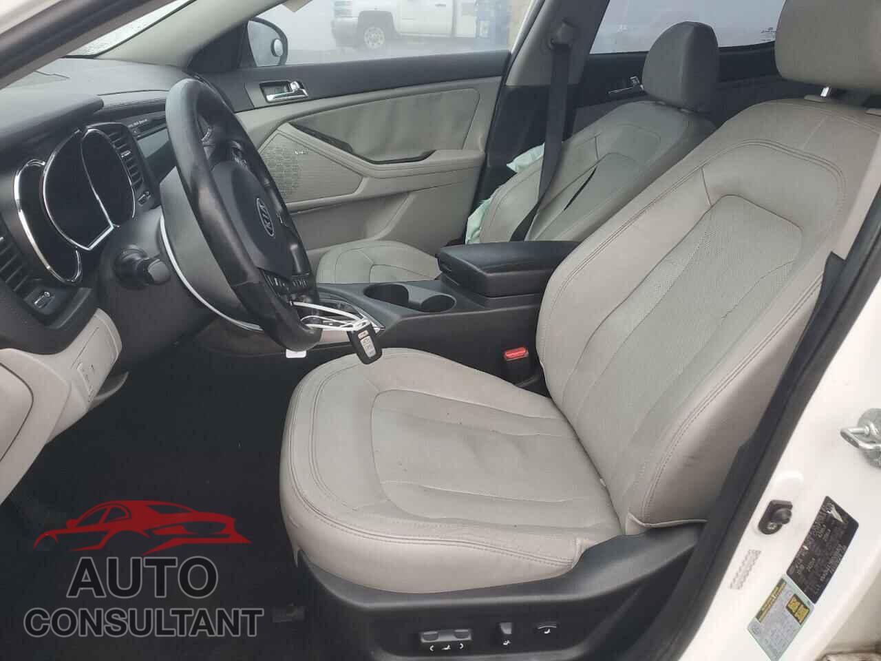 KIA OPTIMA 2011 - KNAGN4A78B5086809