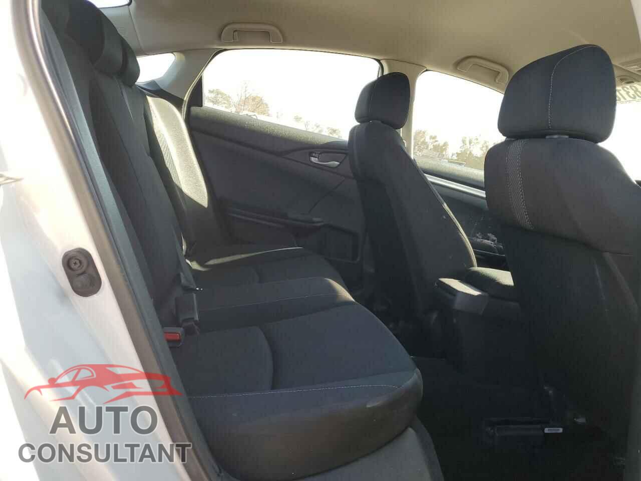 HONDA CIVIC 2019 - 2HGFC2F65KH586395