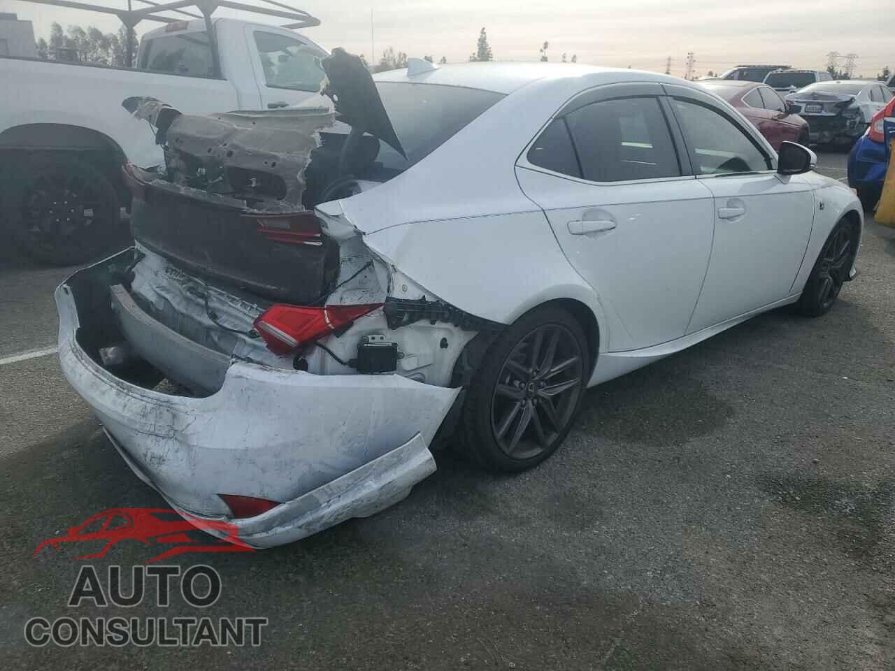 LEXUS IS 2014 - JTHBE1D24E5008977