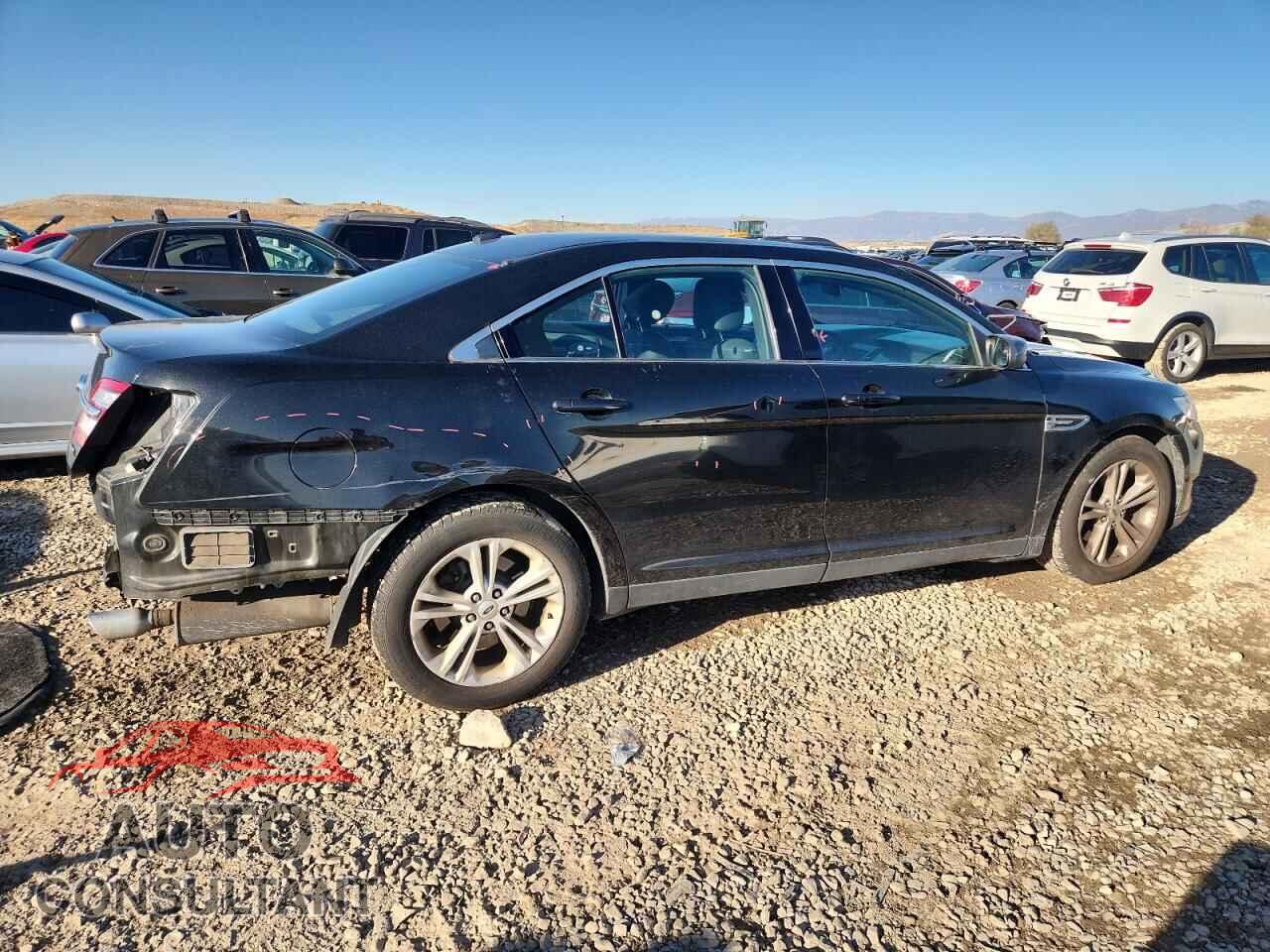 FORD TAURUS 2015 - 1FAHP2E83FG187183