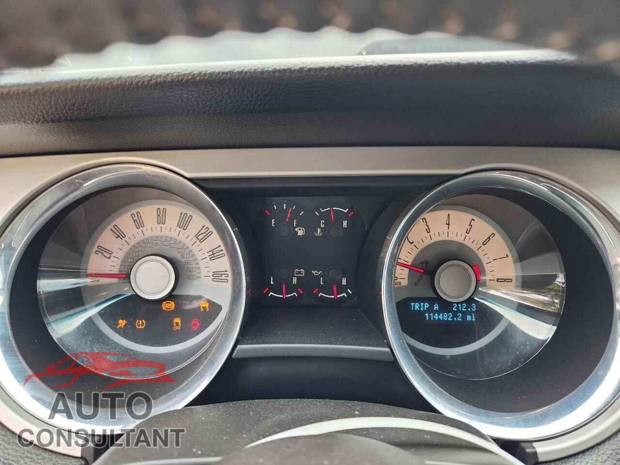 FORD MUSTANG 2011 - 1ZVBP8CF8B5114320