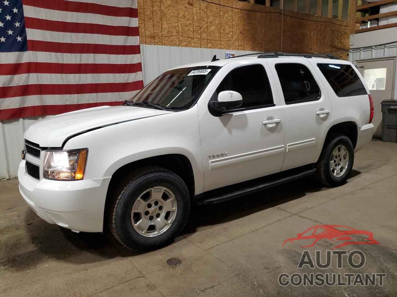 CHEVROLET TAHOE 2013 - 1GNSCAE00DR358738