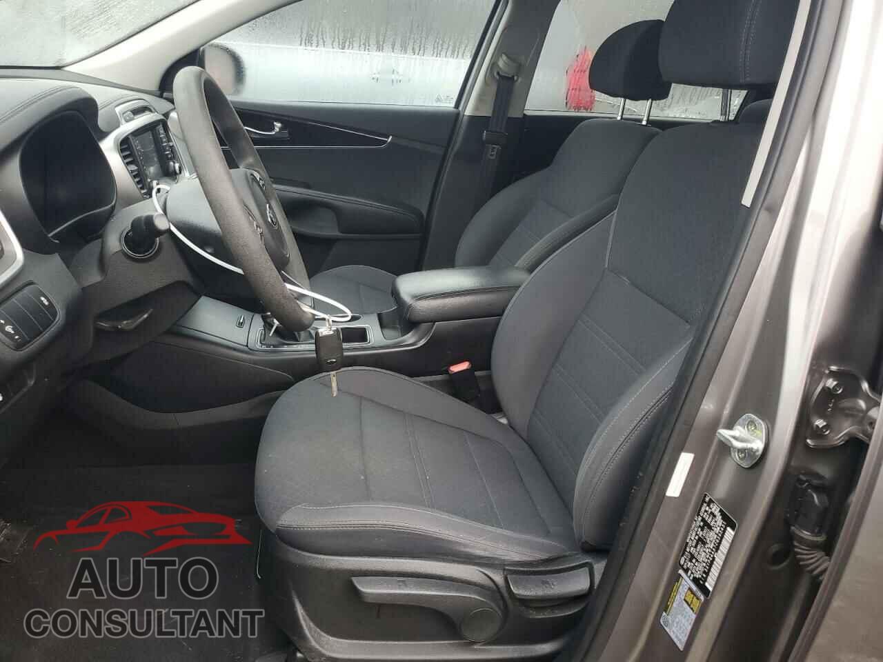 KIA SORENTO 2018 - 5XYPG4A37JG395431