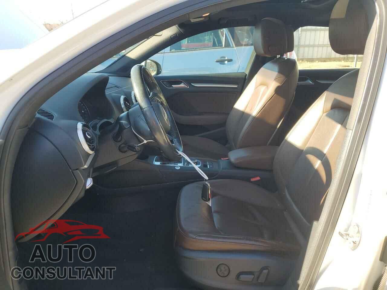 AUDI A3 2017 - WAUB8GFF2H1026432