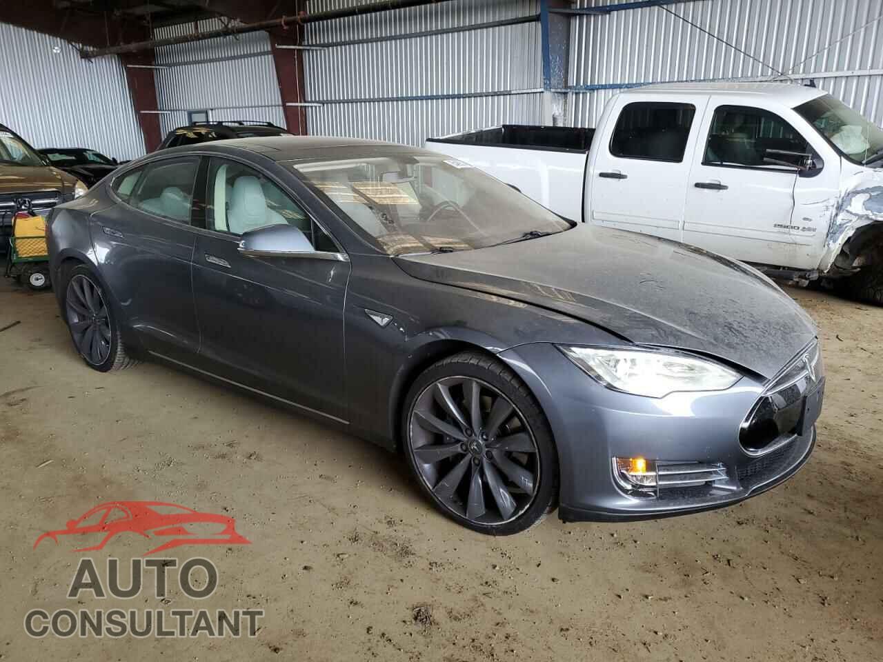 TESLA MODEL S 2013 - 5YJSA1CP7DFP21363