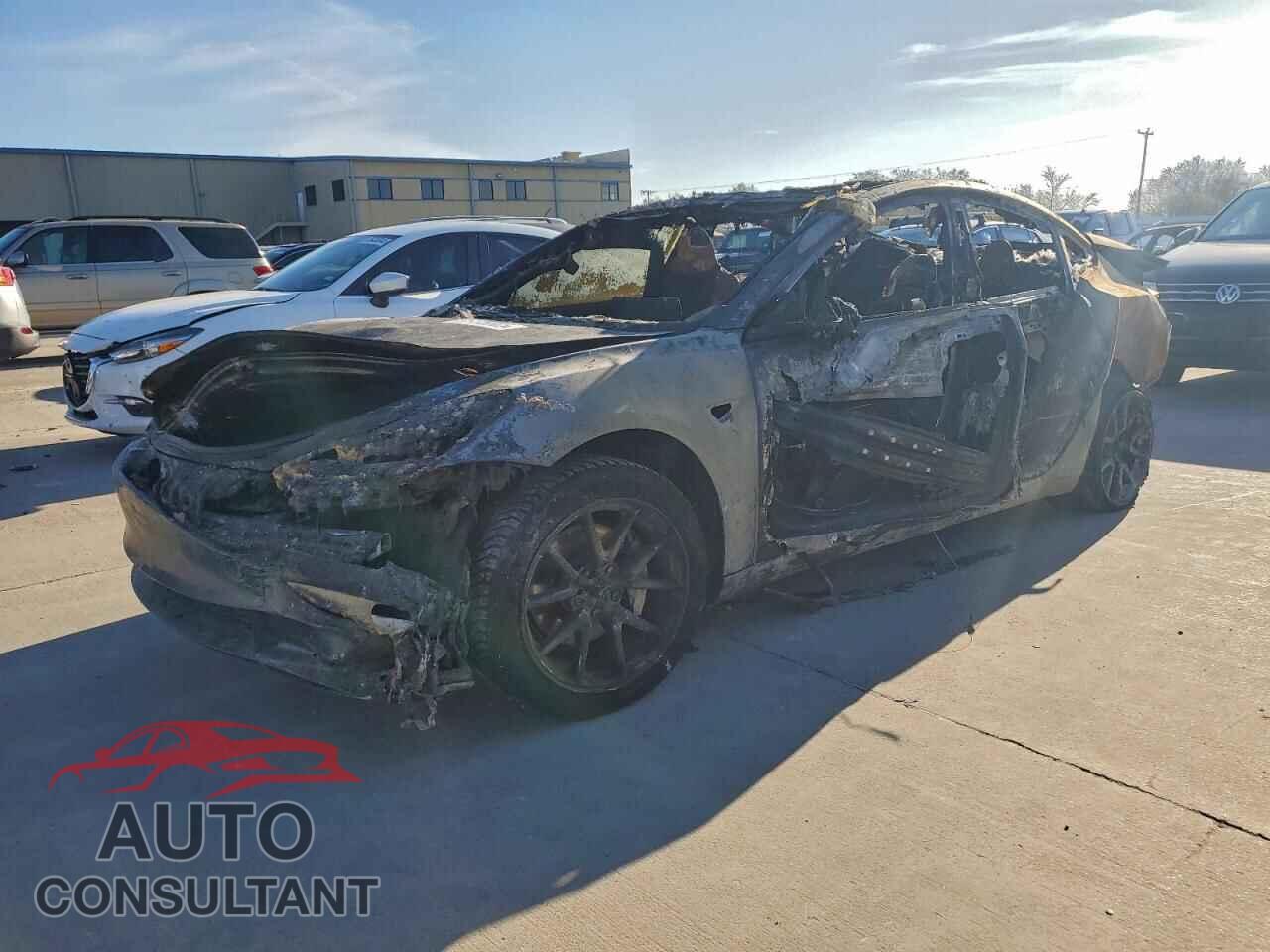 TESLA MODEL 3 2018 - 5YJ3E1EA6JF025803