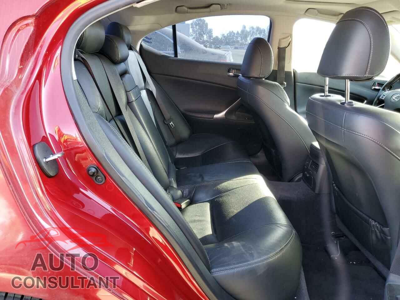 LEXUS IS 2011 - JTHBF5C28B5153585