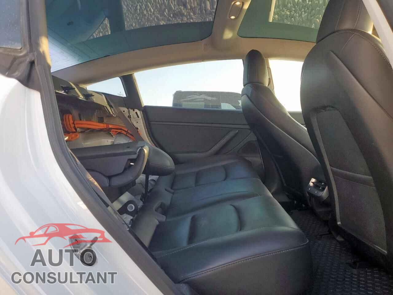 TESLA MODEL 3 2018 - 5YJ3E1EA8JF165075