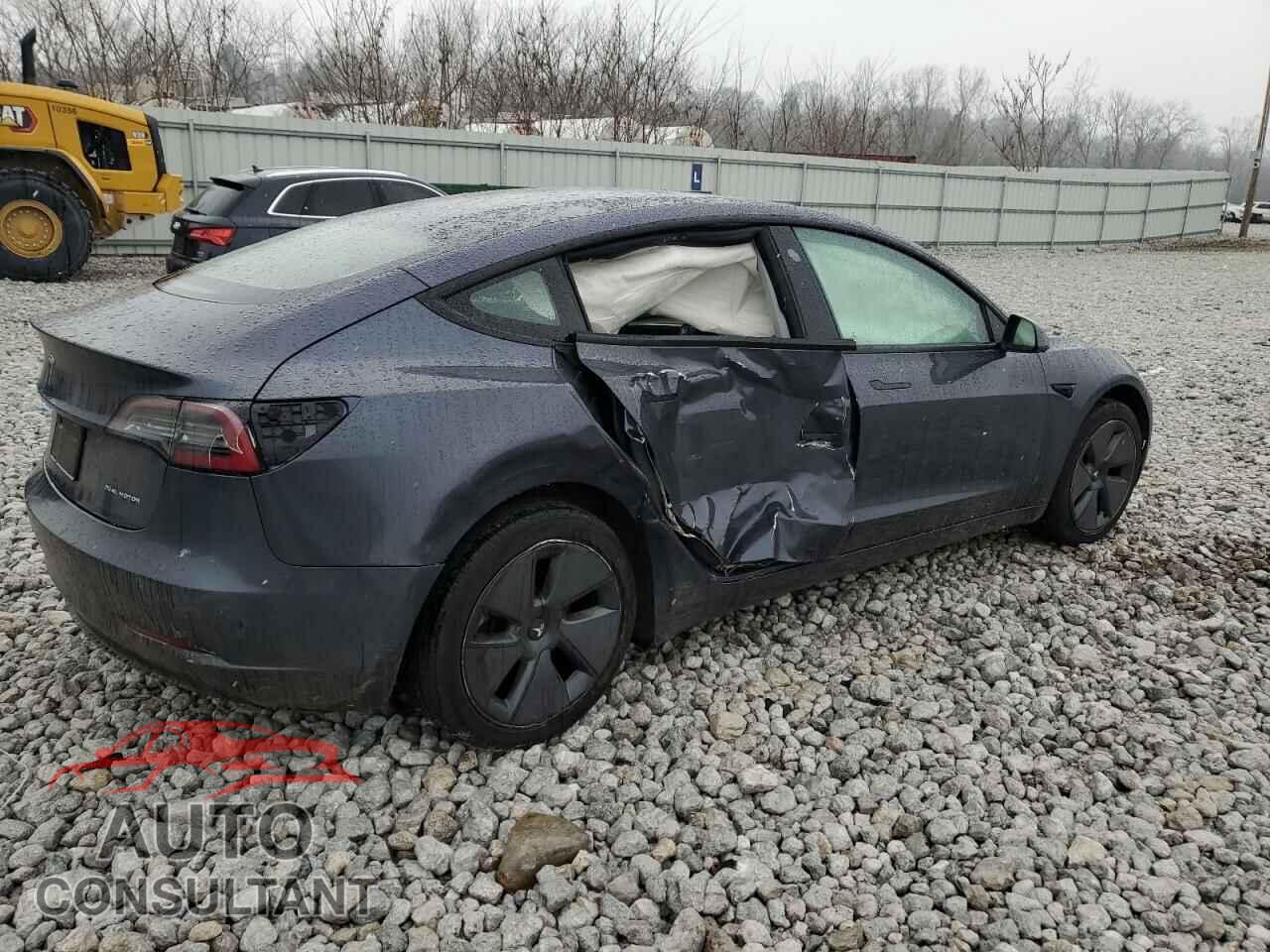 TESLA MODEL 3 2021 - 5YJ3E1EB3MF019695
