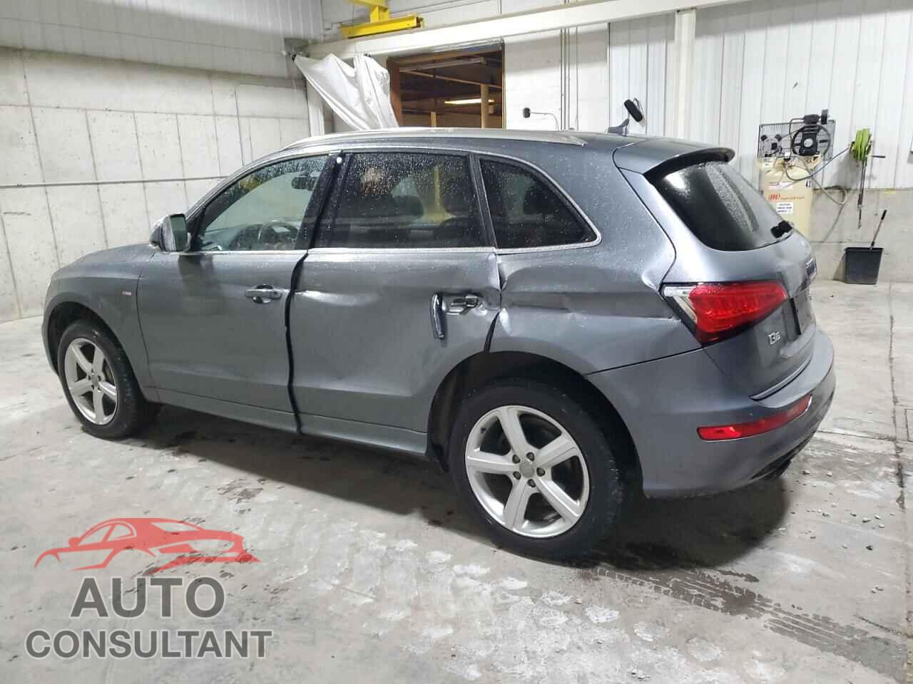 AUDI Q5 2017 - WA1M2AFP2HA043695
