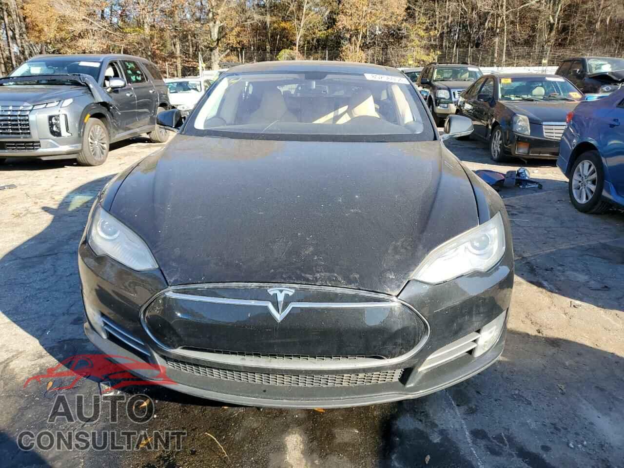TESLA MODEL S 2013 - 5YJSA1CN5DFP17522